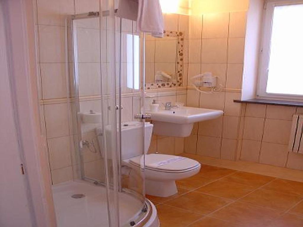ホテルRezydencja Parkowa ワルシャワ 部屋 写真