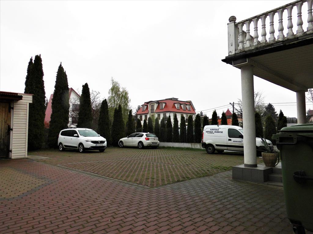 ホテルRezydencja Parkowa ワルシャワ エクステリア 写真